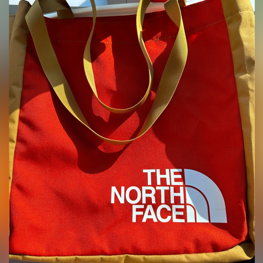 THE NORTH FACE Tote